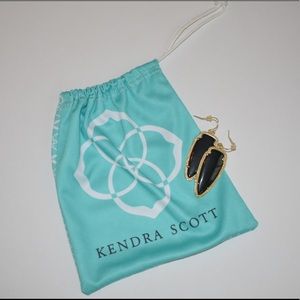 Kendra Scott arrowhead earrings